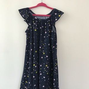 Kids size 6 nightgown